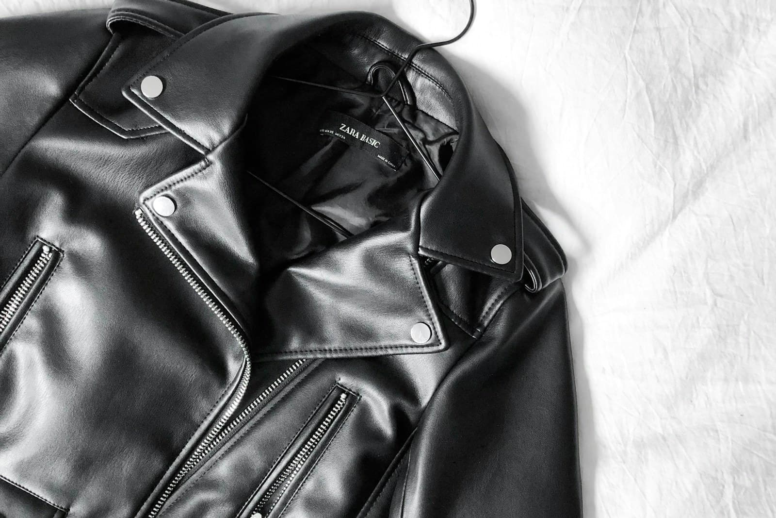 Leather goods production craftsmanship